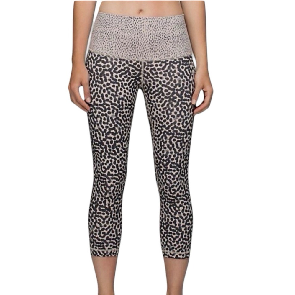 LULULEMON Wonder Under Crop II High Rise Legging XS Cheetah Animal Print Yoga
